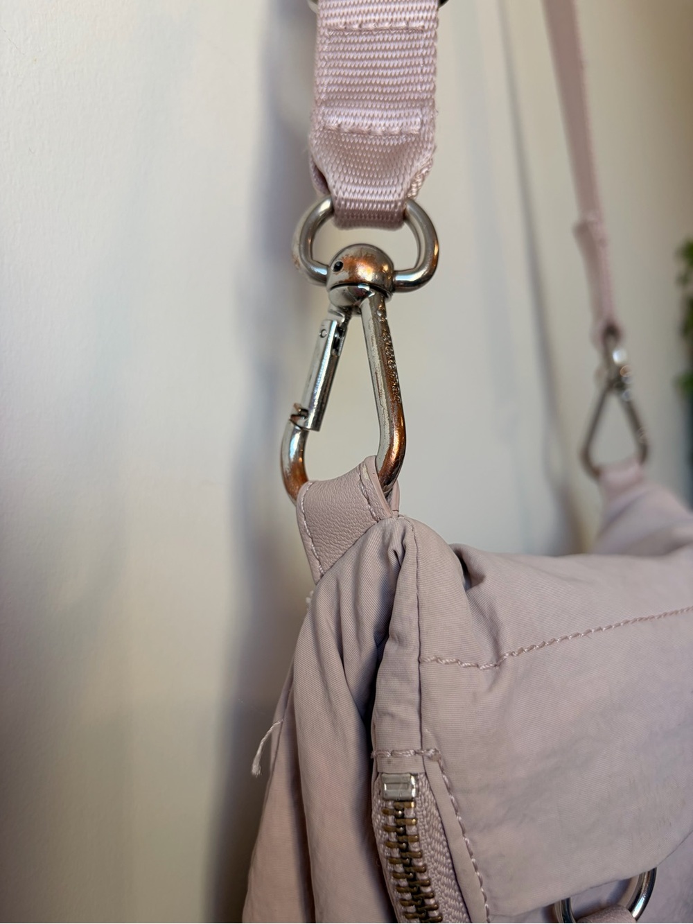 Lululemon All Night Festival Bag *5L - Smoky Blush - Picture 8 of 16